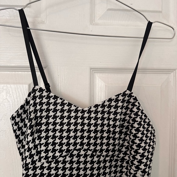 NWT Rihoas houndstooth print mini dress with rouching - Picture 3 of 3